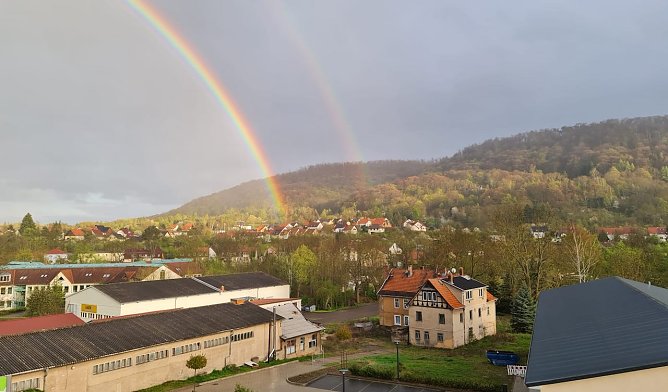 Doppelter Regenbogen über Sondershausen (Foto: T. Leipold) Doppelter Regenbogen über Sondershausen (Foto: T. Leipold)