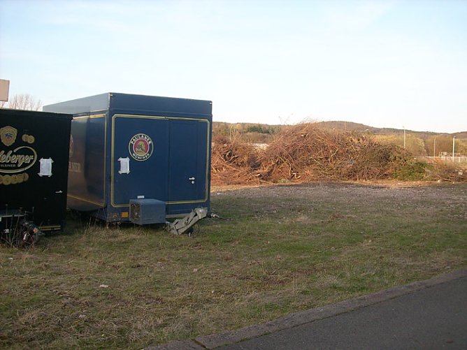 Vorbereitung Osterfeuer (Foto: Karl-Heinz Herrmann)