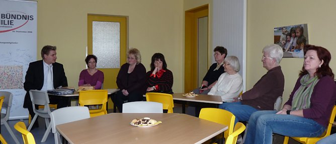 Leihoma-Opa (Foto: Karl-Heinz Herrmann) Leihoma-Opa (Foto: Karl-Heinz Herrmann)