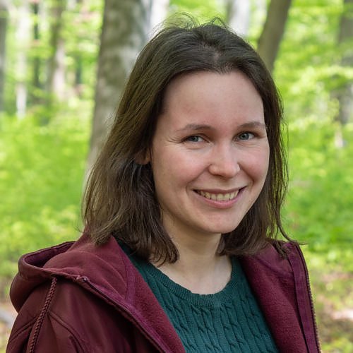 Isabel H&uuml;mpfner erl&auml;utert im Schloss was es mit Natura 2000 auf sich hat (Foto: Stadt Sondershausen)