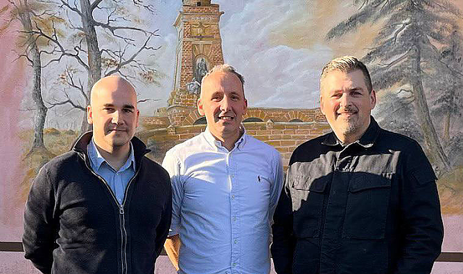 Die Kandidaten der AfD f&uuml;r den Kyffh&auml;userkreis: Robert Teske, Andreas Hartung-Schettler und Jens Cotta (Foto: AfD Kreisverband Kyffh&auml;user)