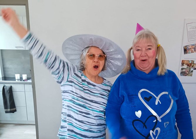 Faschingstrubel im Seniorentreff Jecha (Foto: Gudrun Dietrich) Faschingstrubel im Seniorentreff Jecha (Foto: Gudrun Dietrich)