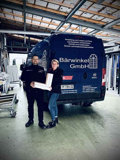 Friedrich B&auml;rwinkel und Angelina Sch&ouml;nstedt in der Werkstatt der B&auml;rwinkel GmbH in Oberheldrungen (Foto: NUV)