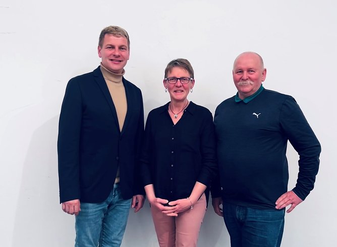 v.l.n.r. B&uuml;rgermeister Mathias Strejc, Ines Grigoleit, Dr. Andreas R&auml;uber (Foto: Stadtrat)
