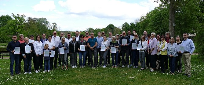 Alle Favoriten erhielten F&ouml;rderurkunden (Foto: Martin Pollak)