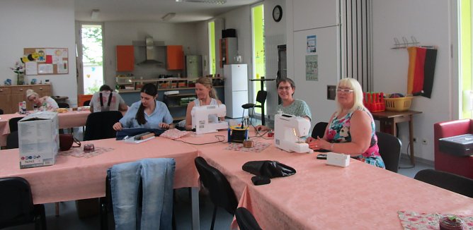 Handy, Smartphone, Tablet - Lehrgang (Foto: Janet Haselhuhn) Handy, Smartphone, Tablet - Lehrgang (Foto: Janet Haselhuhn)