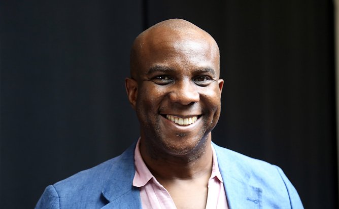 Marvin Scott erfüllt sich mit seiner "Sommerlichen Liebesglut" einen Herzenswunsch (Foto: TNLOS) Marvin Scott erfüllt sich mit seiner "Sommerlichen Liebesglut" einen Herzenswunsch (Foto: TNLOS)