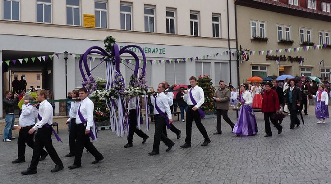 Fliederfest er&ouml;ffnet (Foto: Karl-Heinz Herrmann)