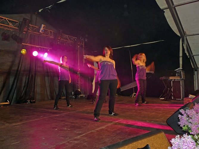 Fliederk&ouml;nigin gew&auml;hlt (Foto: Karl-Heinz Herrmann)