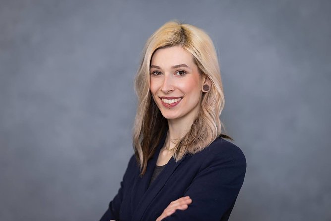 Donata Vogtschmidt tritt für die Linke zur Bundestagswahl an (Foto: D. Vogtschmidt) Donata Vogtschmidt tritt für die Linke zur Bundestagswahl an (Foto: D. Vogtschmidt)