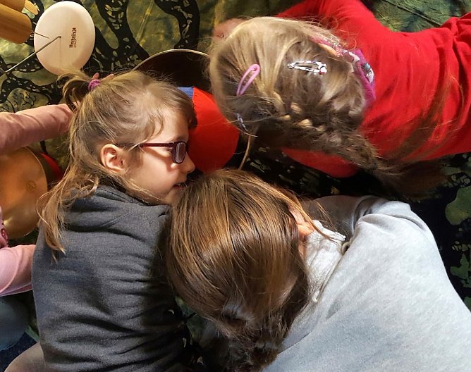 Musik im Kitaalltag (Foto: TLMA) Musik im Kitaalltag (Foto: TLMA)