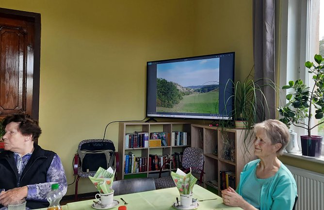 Vortrag in Clingen (Foto: D.Kieper) Vortrag in Clingen (Foto: D.Kieper)