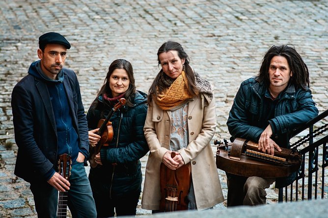 Strömkarlen spielen im Panorama Museum (Foto: Strömkarlen) Strömkarlen spielen im Panorama Museum (Foto: Strömkarlen)