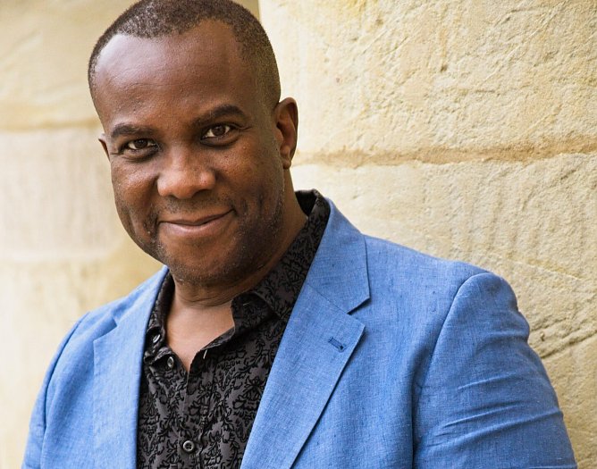 Marvin Scott mit neuem Programm unterwegs (Foto: M.Scott) Marvin Scott mit neuem Programm unterwegs (Foto: M.Scott)