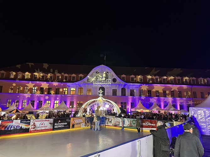 Eröffnung der Weißen Schlossweihnacht (Foto: Janine Skara) Eröffnung der Weißen Schlossweihnacht (Foto: Janine Skara)