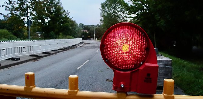 Gesperrte Bundesstra&szlig;e, Symbolbild (Foto: nnz-Archiv)