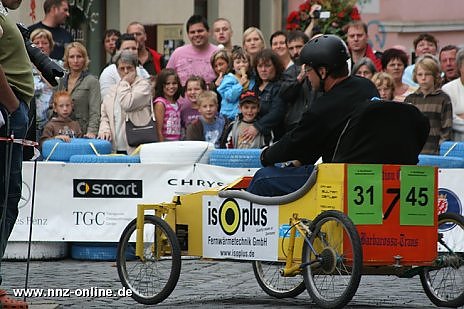 Seifenkiste beim Altstadtrennen (Foto: nnz)