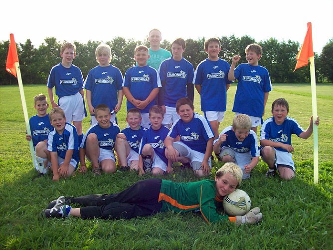 Mit Trikotsatz &uuml;berrascht (Foto: Erik May)