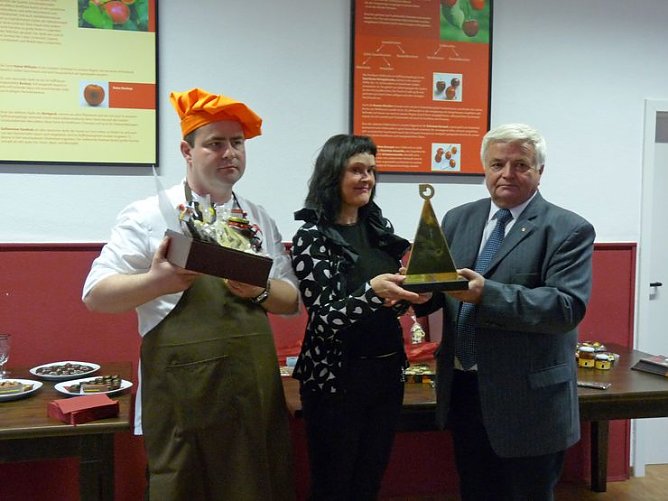 Goethe Schokoladentaler Manufaktur (Foto: Karl-Heinz Herrmann) Goethe Schokoladentaler Manufaktur (Foto: Karl-Heinz Herrmann)