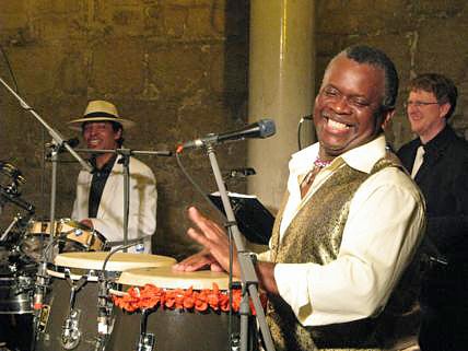 CON TACTO LATINO (Foto: Jazz-Club Sondershausen) CON TACTO LATINO (Foto: Jazz-Club Sondershausen)