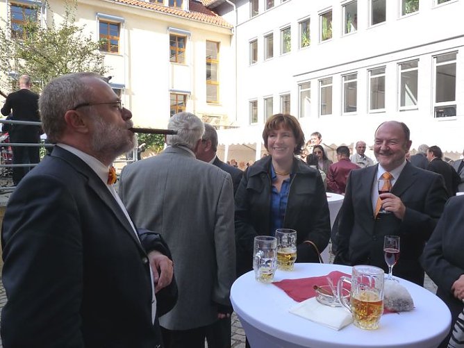Offene Tür Landratsamt (Foto: Karl-Heinz Herrmann) Offene Tür Landratsamt (Foto: Karl-Heinz Herrmann)
