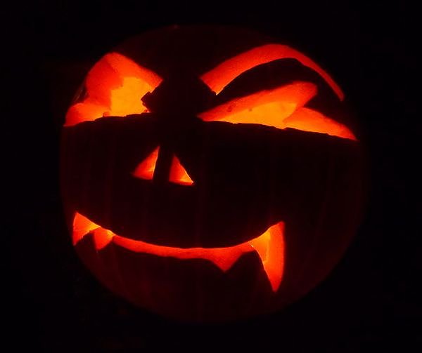 Kürbis-Fratze (Foto: 3268zauber ) Kürbis-Fratze (Foto: 3268zauber )