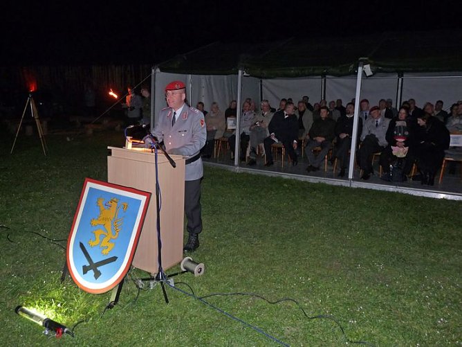 Gel&ouml;bnis im feierlichen Rahmen (Foto: Karl-Heinz Herrmann)