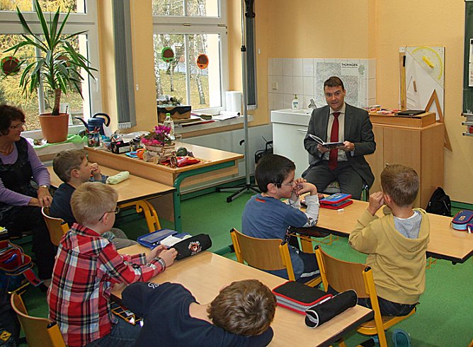 In Schule vorgelesen (Foto: FDP Wahlkreisb&uuml;ro)