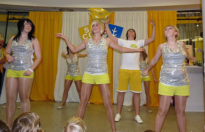 Feuerwerk in der Galerie (Foto: Karl-Heinz Herrmann)