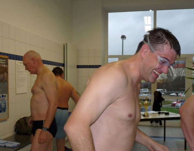 24 Stunden Schwimmen begonnen (Foto: Karl-Heinz Herrmann)