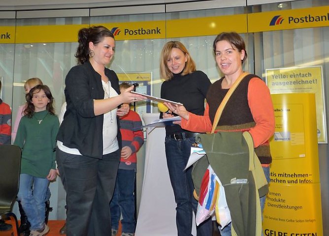 Kinderrechte dargestellt (Foto: Karl-Heinz Herrmann) Kinderrechte dargestellt (Foto: Karl-Heinz Herrmann)