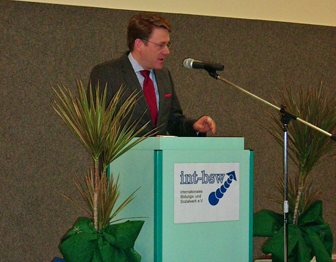 20 Jahren Internationalen Bildungs- und Sozialwerkes e.V. (Foto: Karl-Heinz Herrmann)