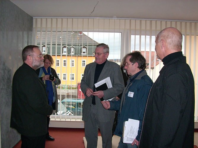 Landrat Hengstermann im Gespr&auml;ch (Foto: Karl-Heinz Herrmann)