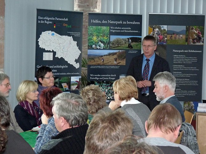 Naturparkplan Kyffhäuser (Foto: Karl-Heinz Herrmann) Naturparkplan Kyffhäuser (Foto: Karl-Heinz Herrmann)