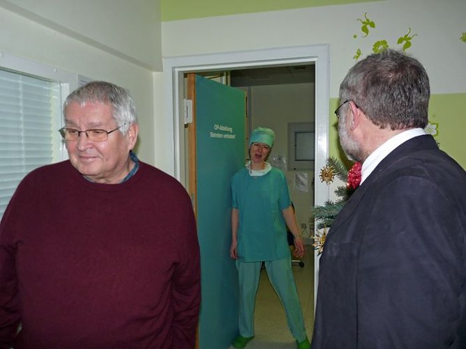 Landrat im Krankenhaus (Foto: Karl-Heinz Herrmann) Landrat im Krankenhaus (Foto: Karl-Heinz Herrmann)