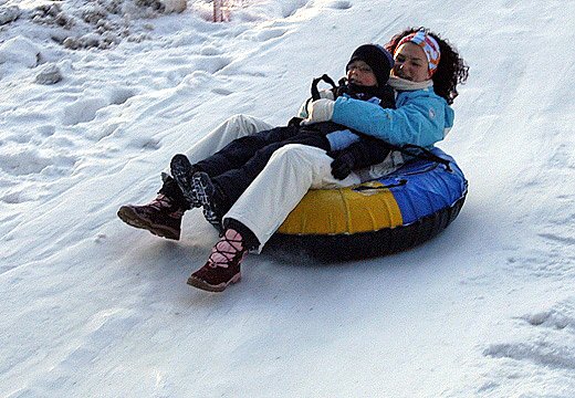 Snowtubing (Foto: Kreisjugendring) Snowtubing (Foto: Kreisjugendring)