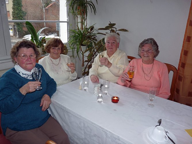 Der Sonntagkaffee (Foto: Karl-Heinz Herrmann) Der Sonntagkaffee (Foto: Karl-Heinz Herrmann)