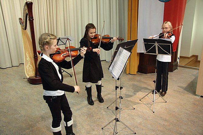 Junge Musiker als Preisträger (Foto: Carl Schroeder Conservatorium) Junge Musiker als Preisträger (Foto: Carl Schroeder Conservatorium)