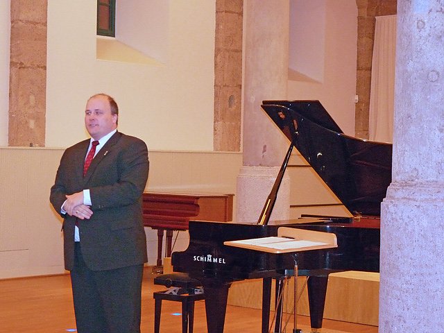 Dr. Meixner (Foto: Karl-Heinz Herrmann) Dr. Meixner (Foto: Karl-Heinz Herrmann)