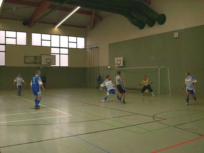 Drin oder nicht drin? (Foto: Karl-Heinz Herrmann) Drin oder nicht drin? (Foto: Karl-Heinz Herrmann)