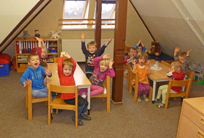 Eltern renovierten Gruppenraum (Foto: Kindervilla Bad Frankenhausen)