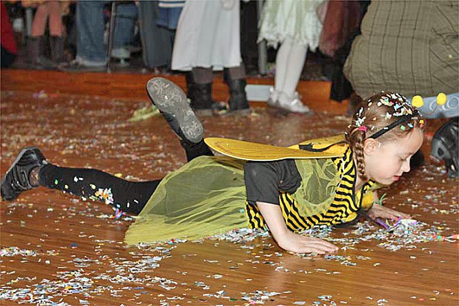 Fasching Bretleben (Foto: Christin Schwieger ) Fasching Bretleben (Foto: Christin Schwieger )