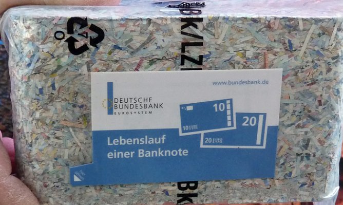 Rosensonntagsumzug (Foto: Karl-Heinz Herrmann) Rosensonntagsumzug (Foto: Karl-Heinz Herrmann)