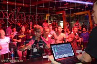 Bild: Marktmusik und Blitzeinschlag