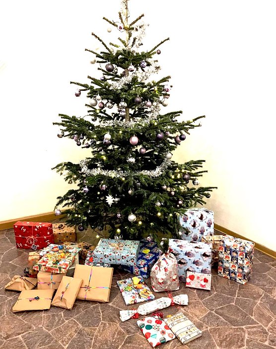 Bild: Gespendete Geschenke der Klasse 3b der Grundschule Grossrudestedt 