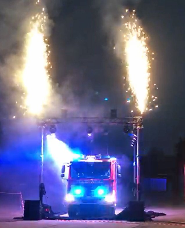 Bild: Neuen Ger&auml;tewagen in Greu&szlig;en pr&auml;sentiert