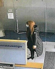 Bild: Wer erkennt diese Frau?