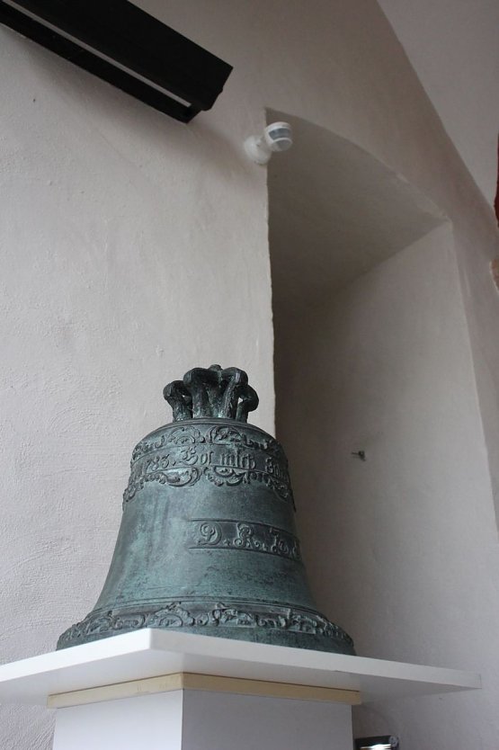 Bild: Glocke, die wohl nie l&auml;utete, ist zur&uuml;ck