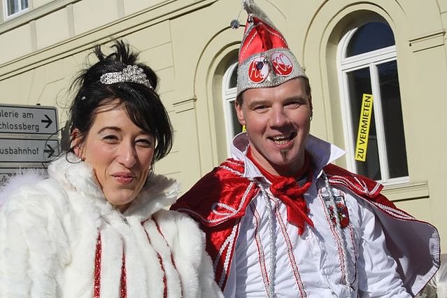 Rosenmontagsgesichter