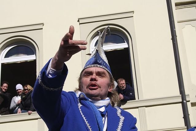 Rosenmontagsgesichter